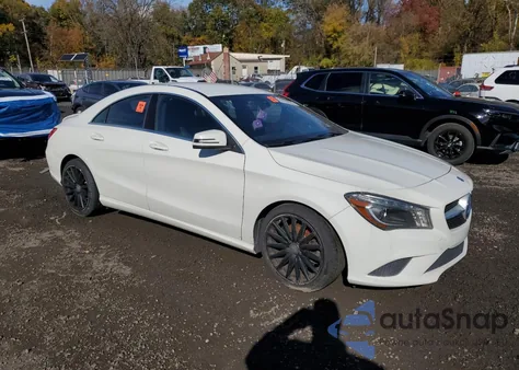 2015 Mercedes-Benz Cla 250 z USA, uszkodzony, nr VIN WDDSJ4EBXFN213577